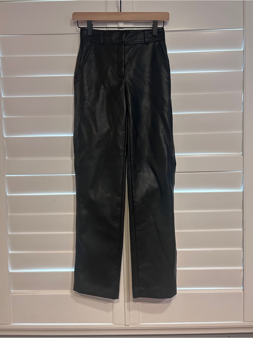 Aritzia Babaton Wide Leg Vegan Leather Pant Black Size 00